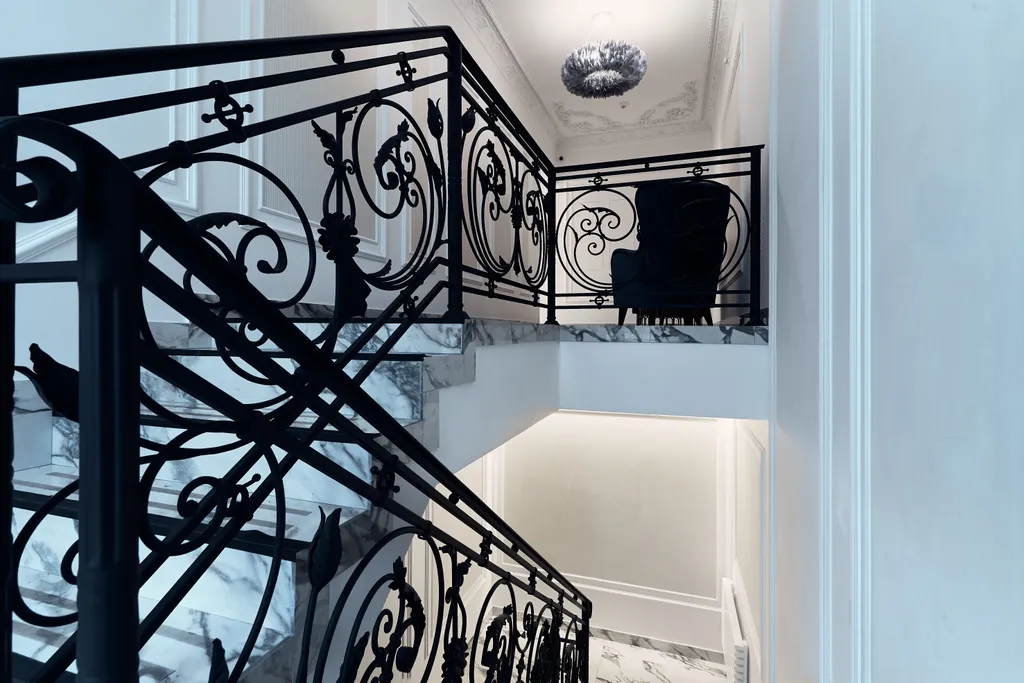 Квартира Элитные двухуровневые апартаменты в историческом здании в центре — Москва