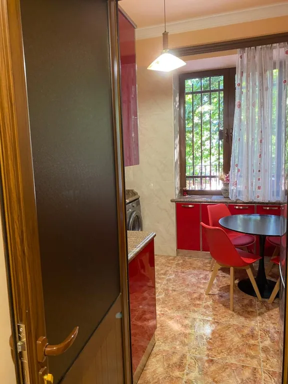 Квартира с прекрасной террасой видом на парк