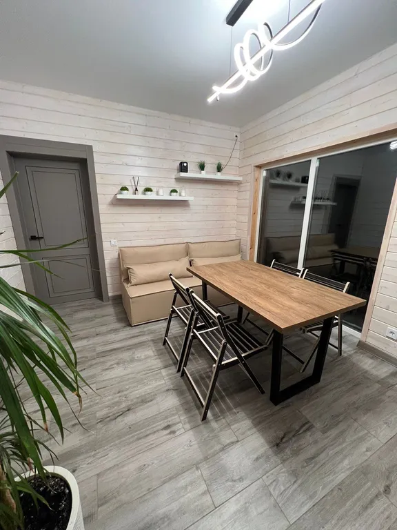 Дом с чаном в лесу