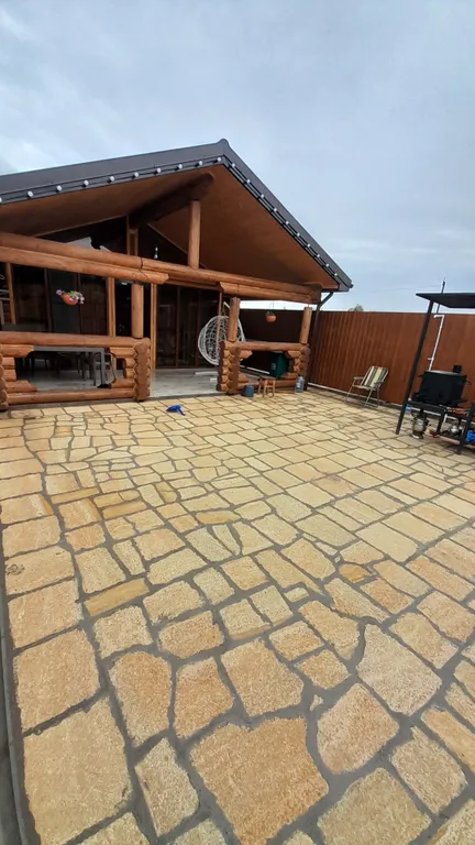 Уютные домики на берегу моря