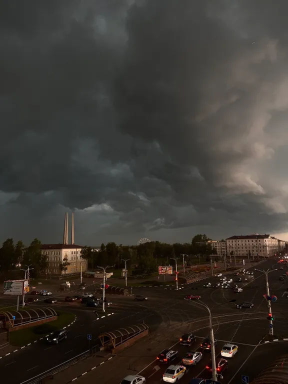 Апартамент в самом центре с видом на Площадь  Победы