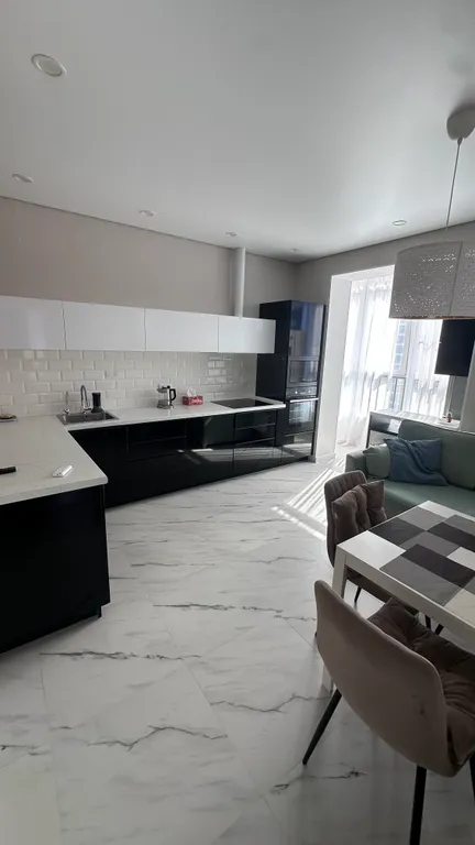 Уютная современная двухкомнатная квартира с видом на Парк Галицкого — аренда посуточно в Краснодар