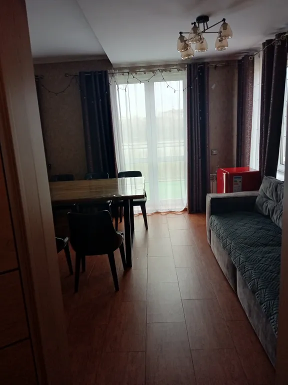 Коттедж на берегу в городе, сауна с бассейном