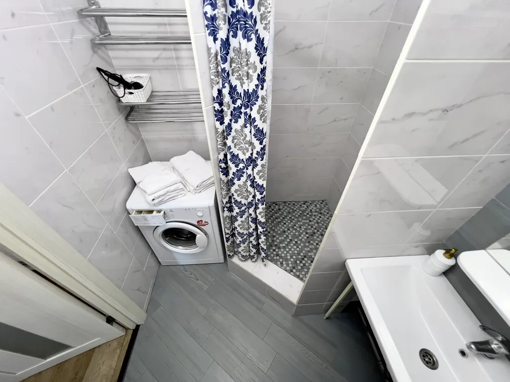 Стильная уютная евро-двушка недалеко от центра травматологии