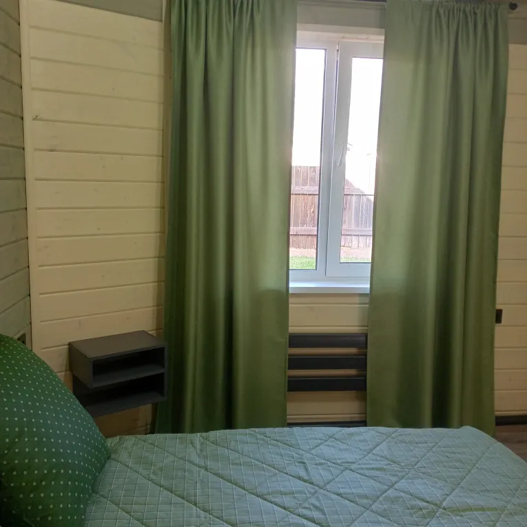 Уютный дом в саду