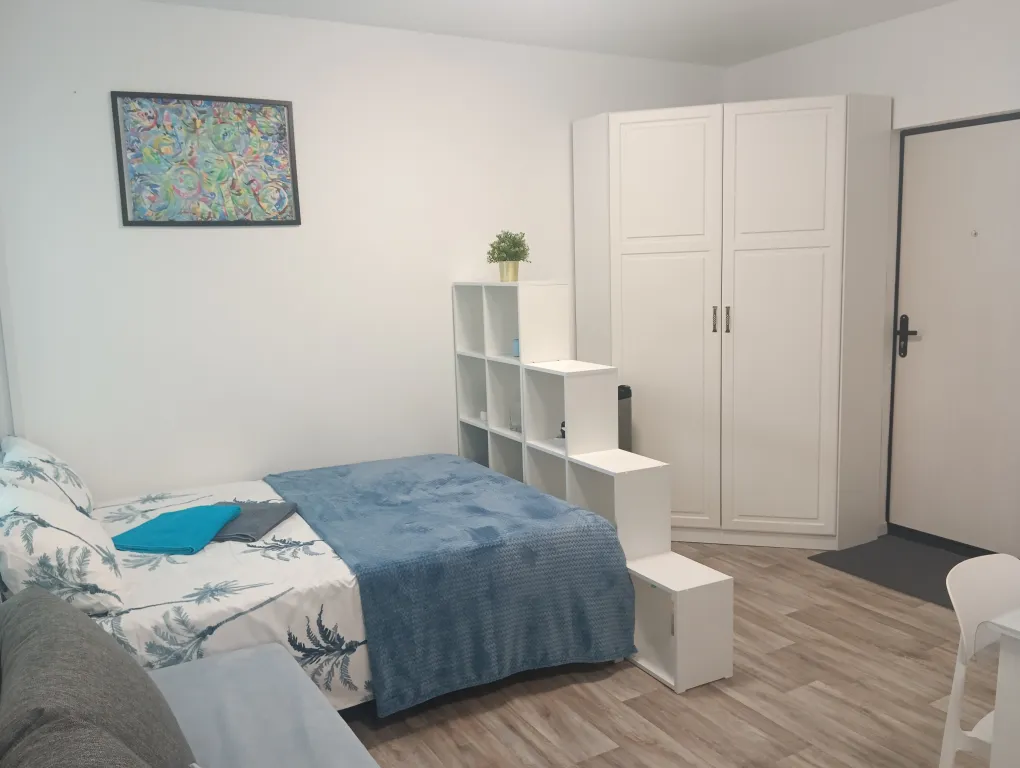 Квартира Квартира Светлая студия в тихом районе Москвы — Москва