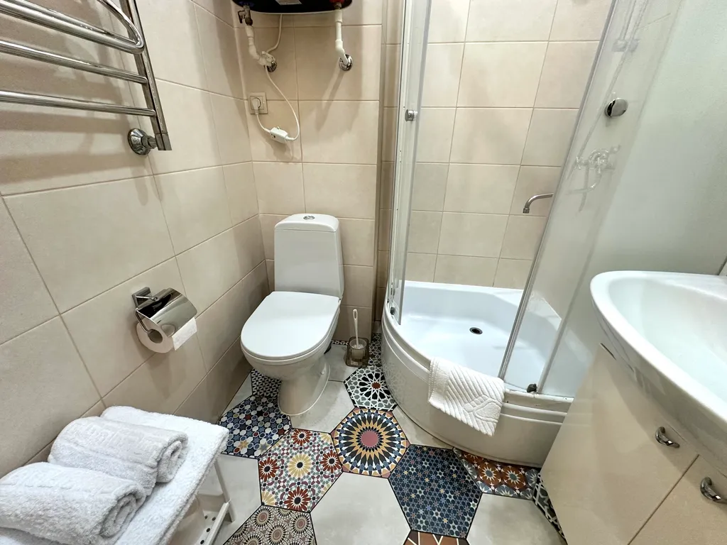 Двухкомнатная Сталинка в центре