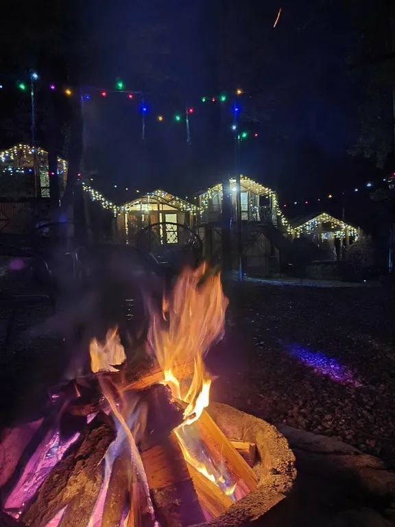 Уютный домик в чаще леса