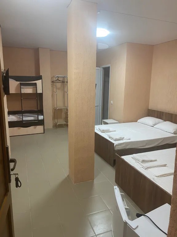 Шестиместный номер