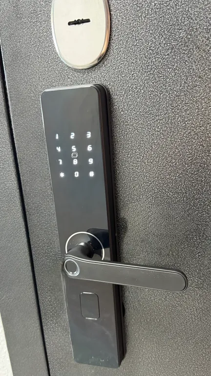 ЖК с охраняемой закрытой территорией большой детской зоной