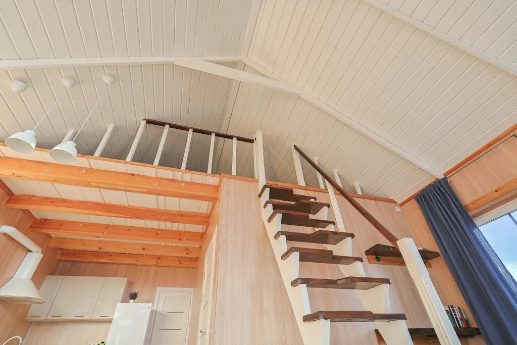 Коттедж Коттедж, современный одноэтажный дом с мансардой — Ногинск