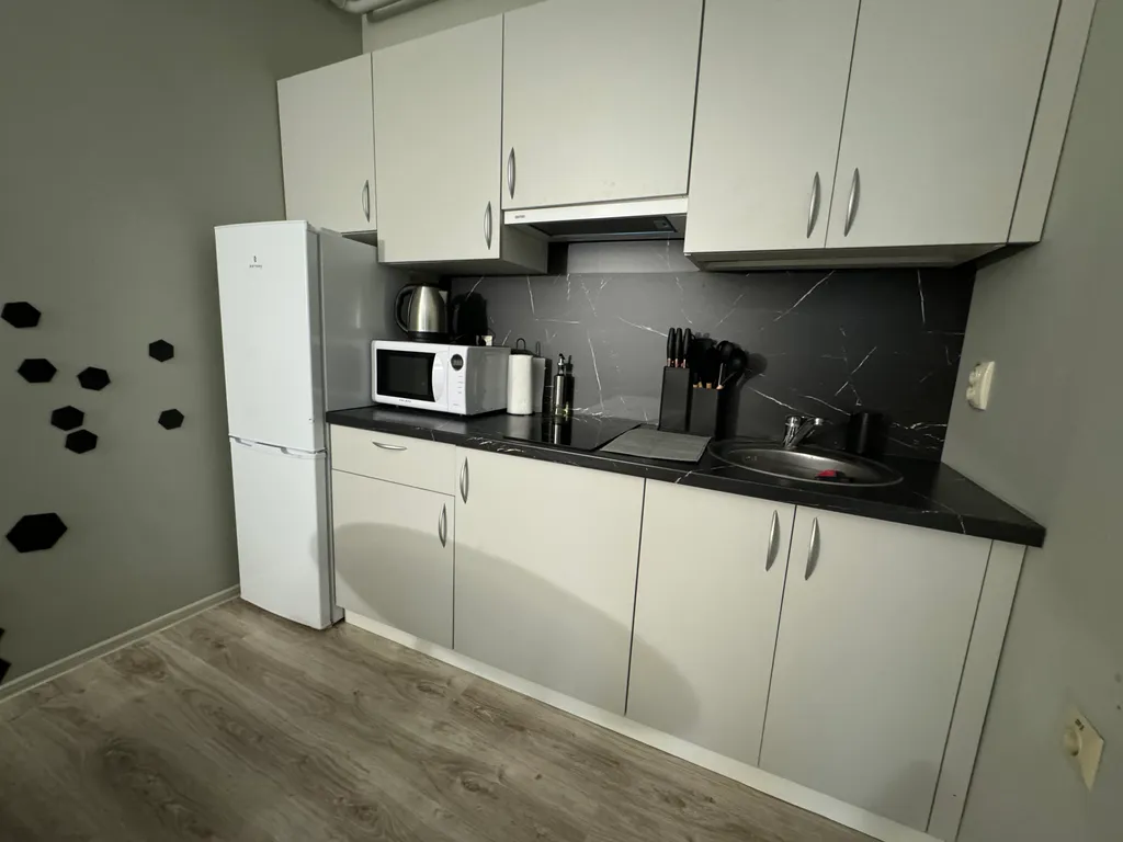 Маленькая дружелюбная студия Лайт