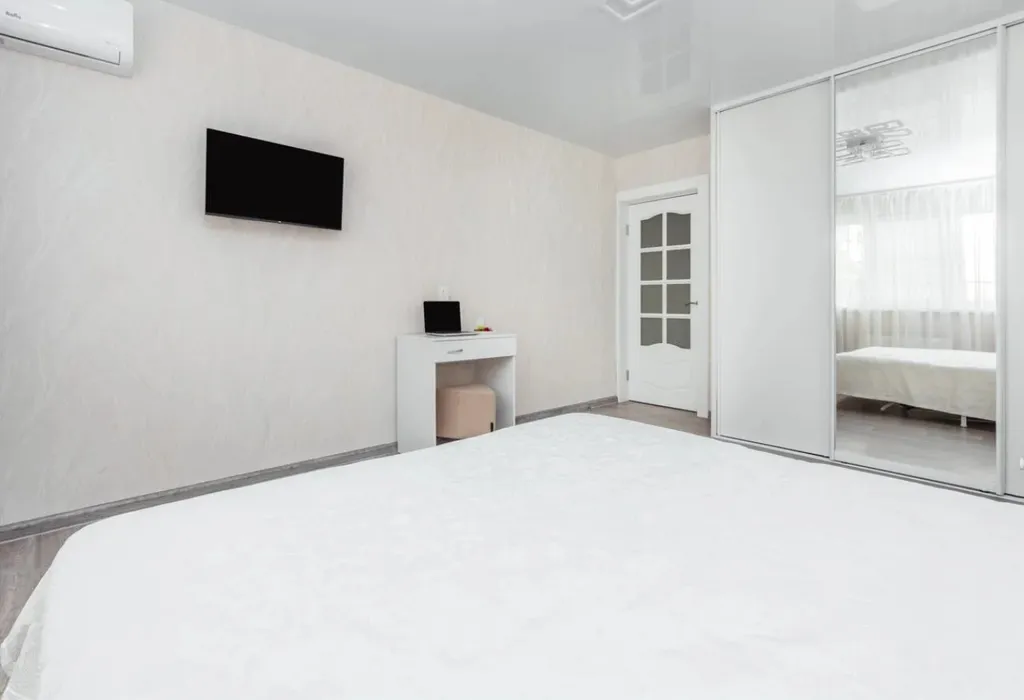 Квартира Квартира Просторная двушка — Сириус