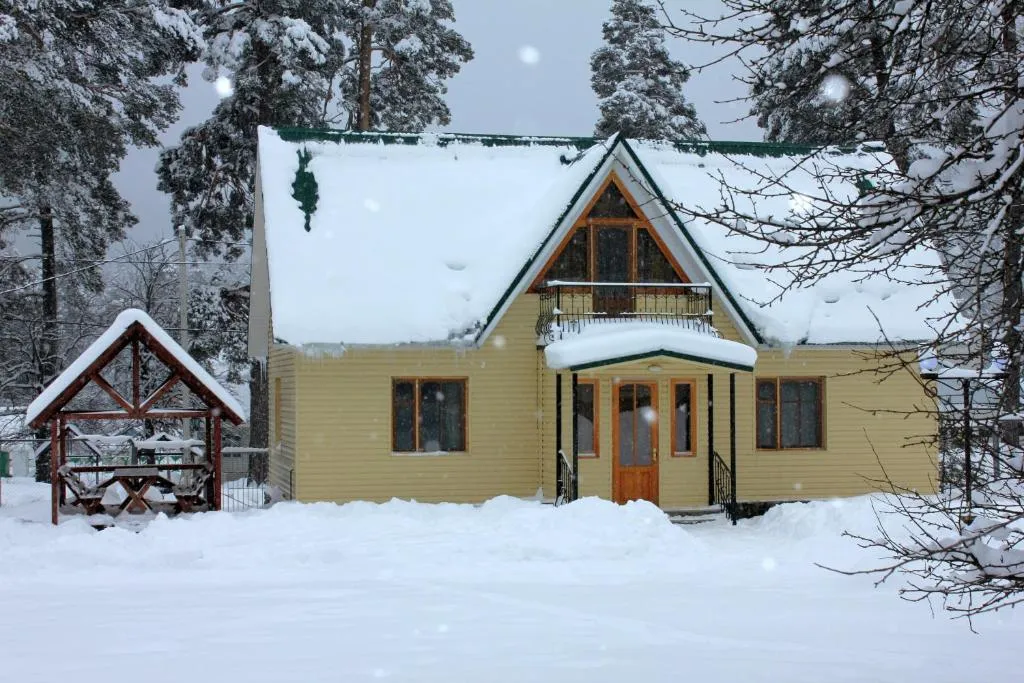 Коттедж с камином и видом на горы — аренда посуточно в Архыз