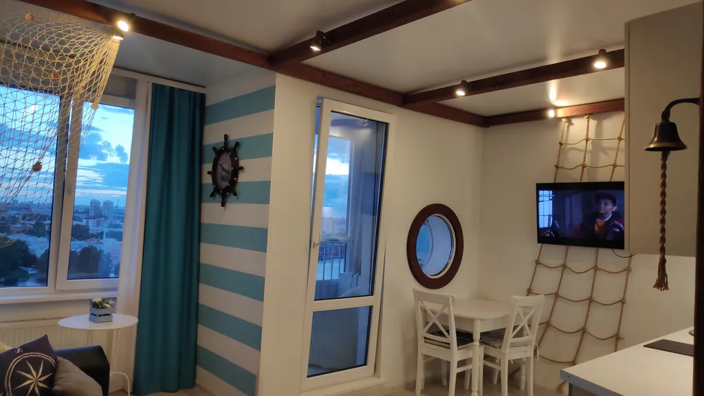 Квартира Квартира Студия в морском стиле с видом на Неву — Санкт-Петербург