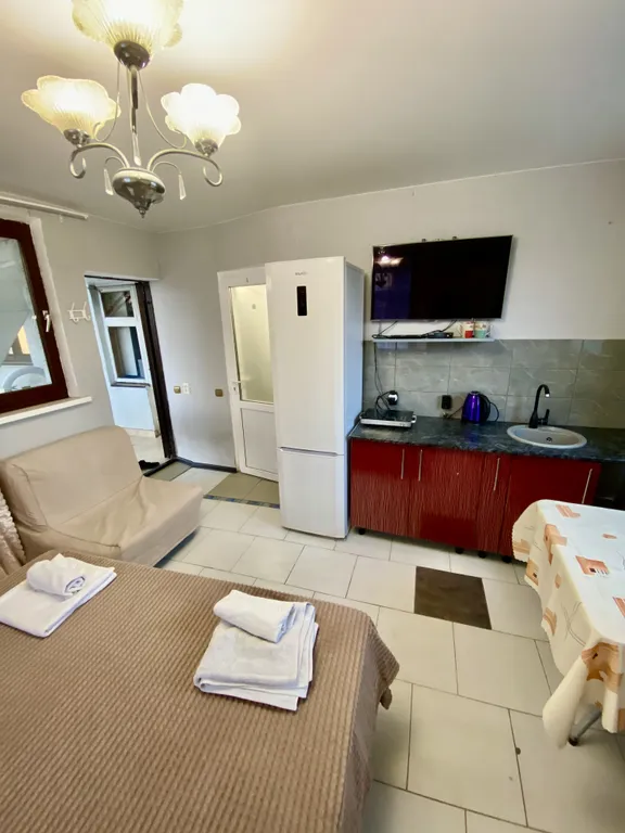 Квартира Студия 6 трёхместная — аренда посуточно в Вардане