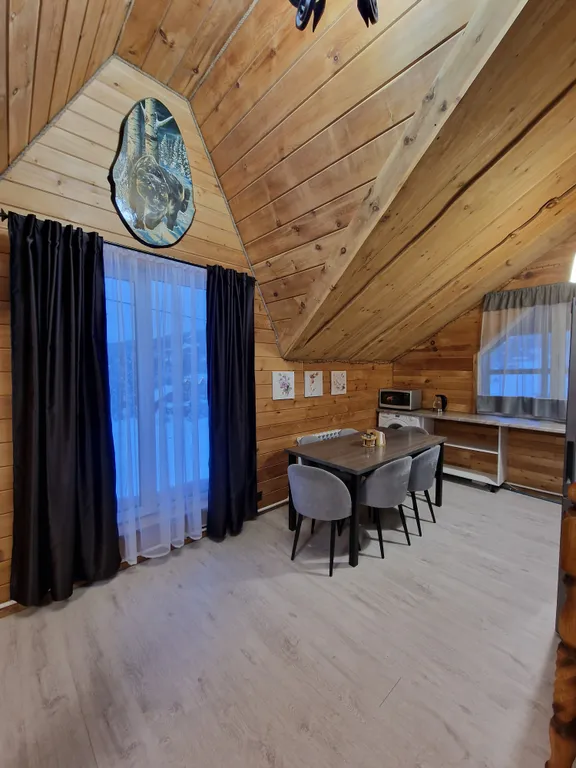 Уютный коттедж с видом на гору