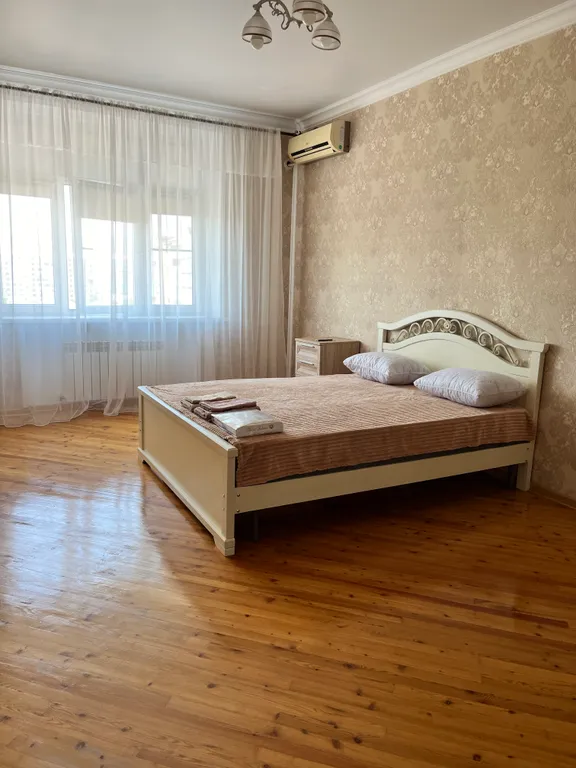 Уютная квартира в центре города, рядом с морем