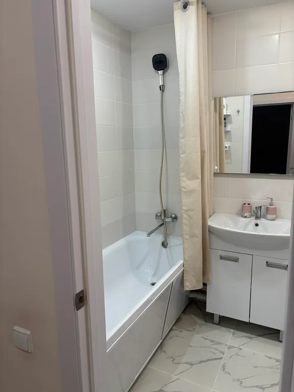 Уютная квартира рядом с торгово-развлекательным центром