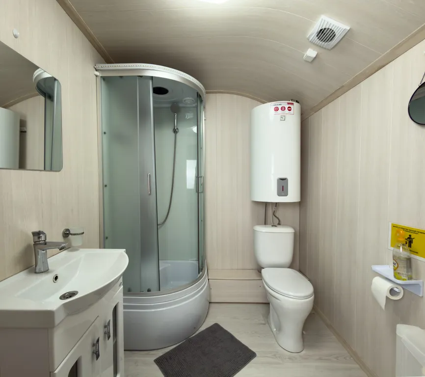 Современная юрта с баней и купелью