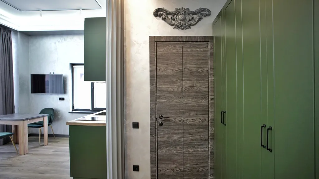 Панорамный апартамент с балконом, центр, лучшая локация