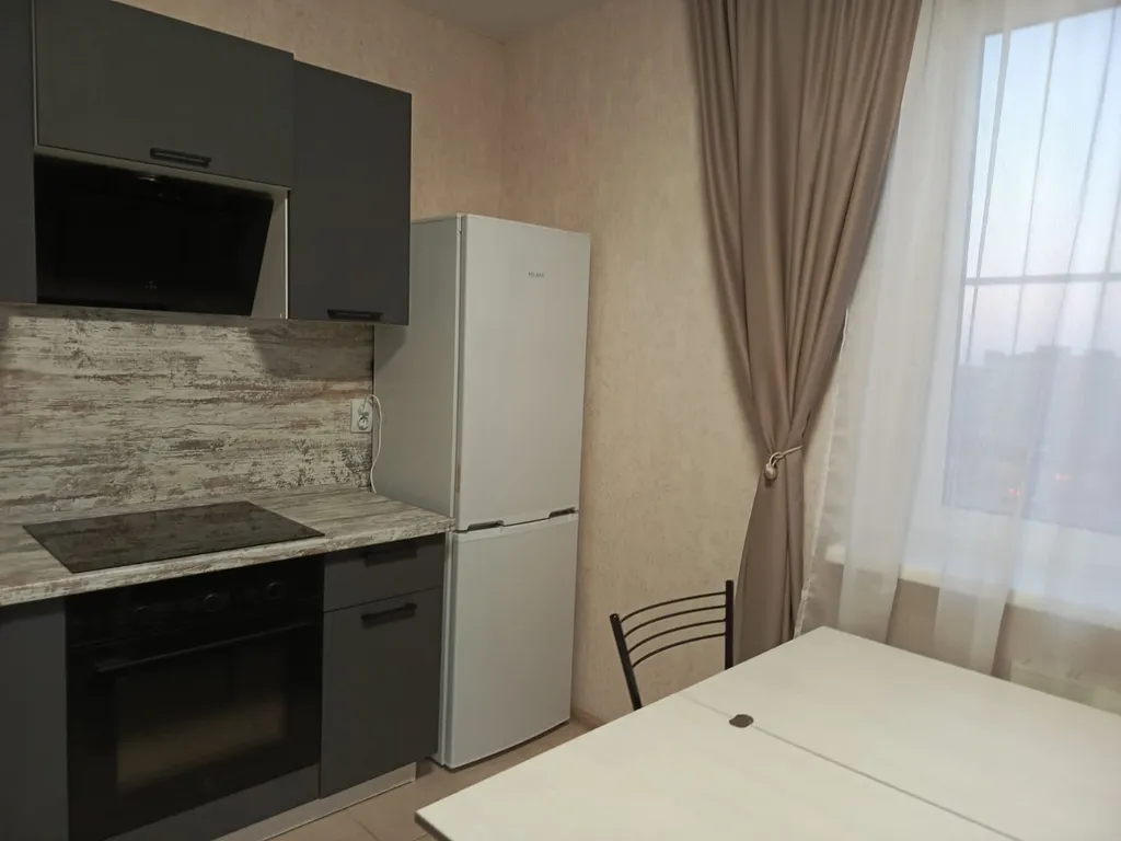 Квартира Квартира Отличная евротрешка у парка Галицкого — Краснодар