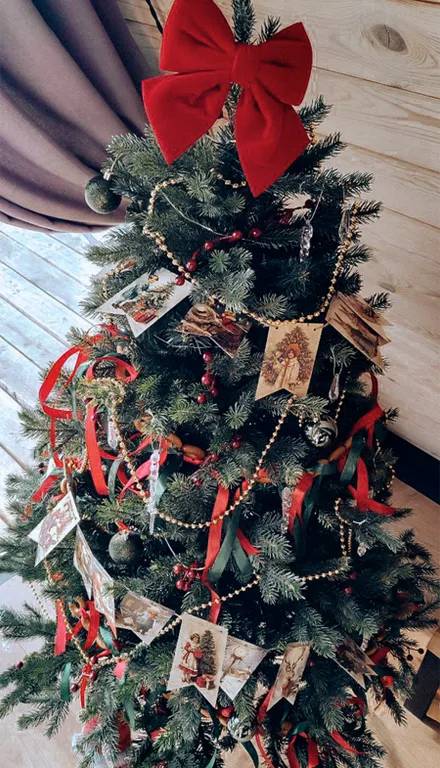 Двухэтажный а-фрейм 2 с панорамным остеклением и террасой