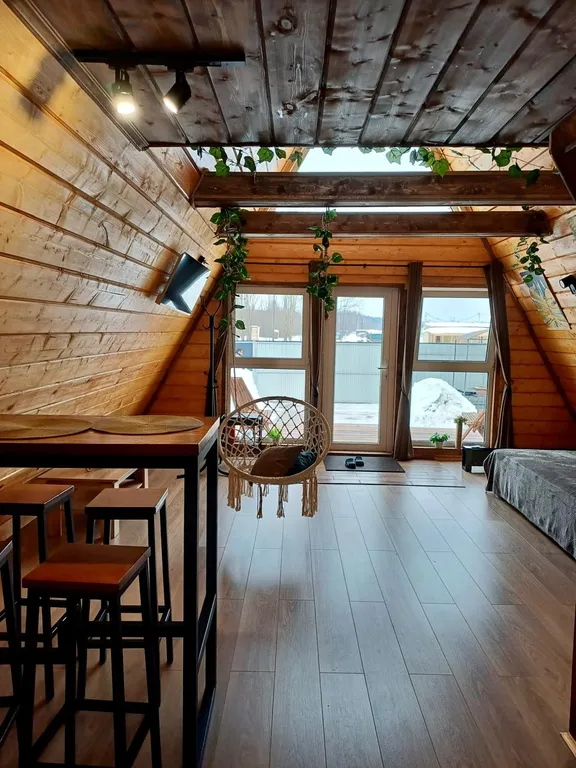 Треугольный дом шале