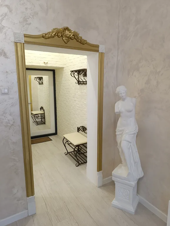 Квартира в дворцовом стиле