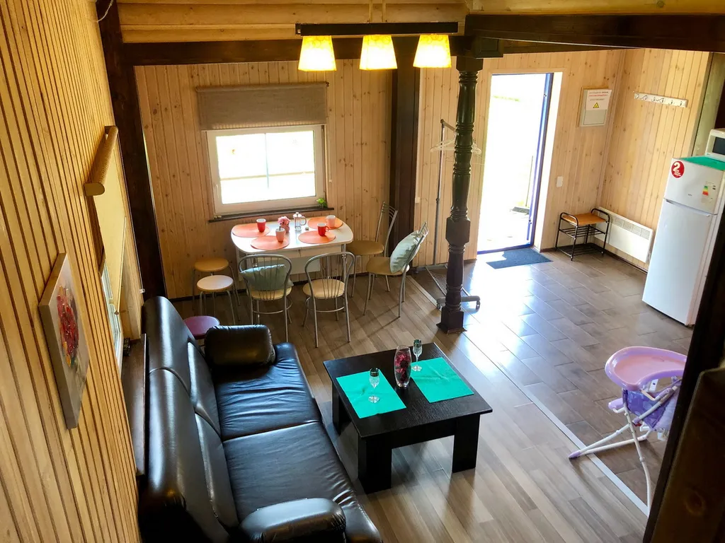 Коттедж 4-комнатный Дом — Луга