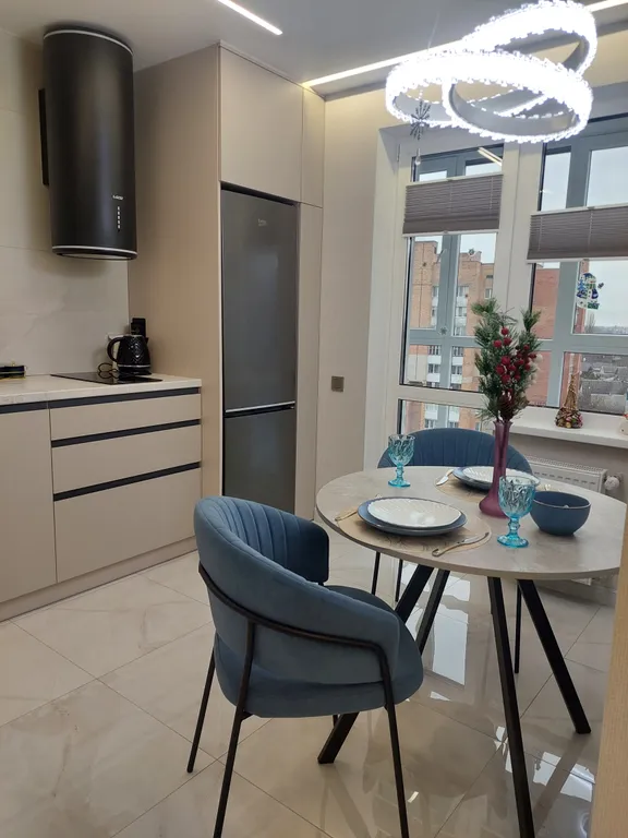 Апартаменты с отдельной спальней в новом доме, центр