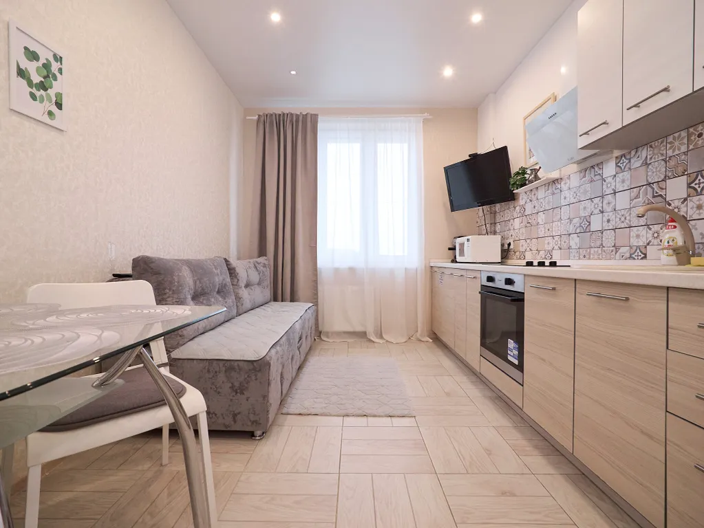 Уютная квартира для идеального отдыха, площадь Лядова, ТЦ Небо и Океанис