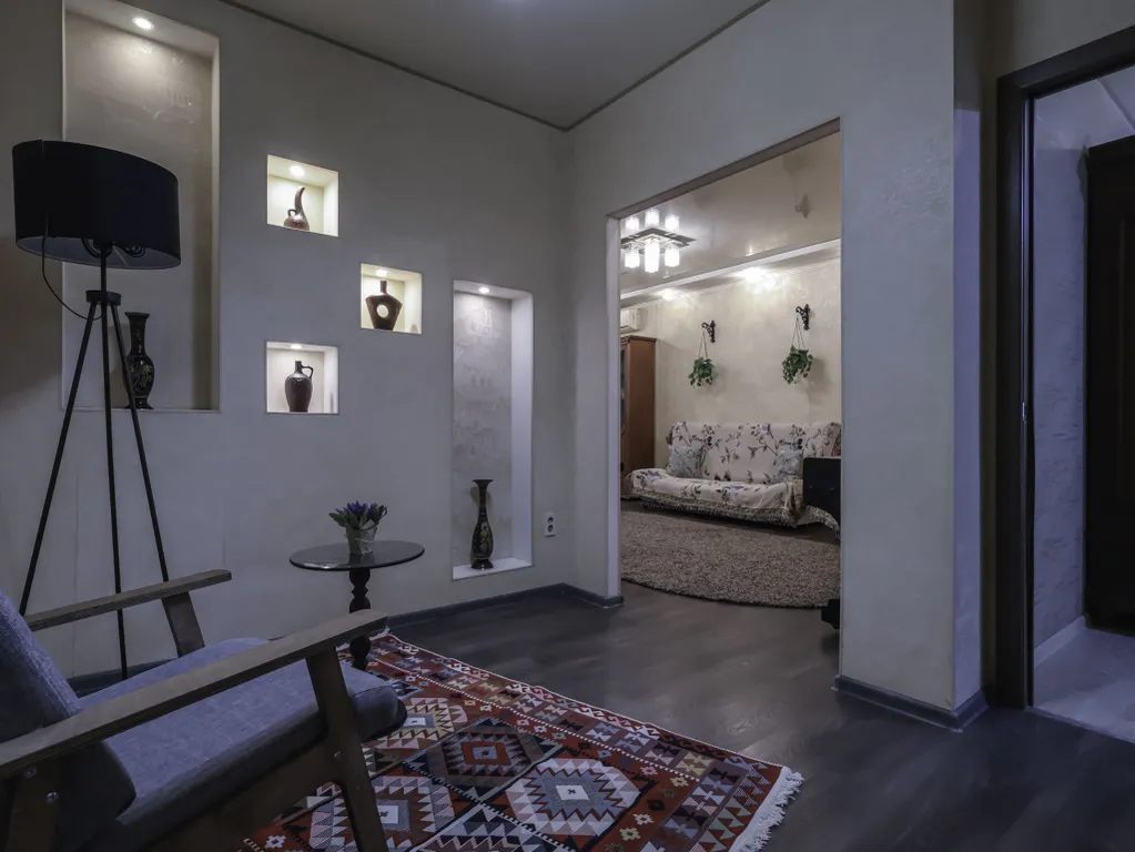 Квартира Просторная квартира возле театра Оперы и Балета — Астрахань