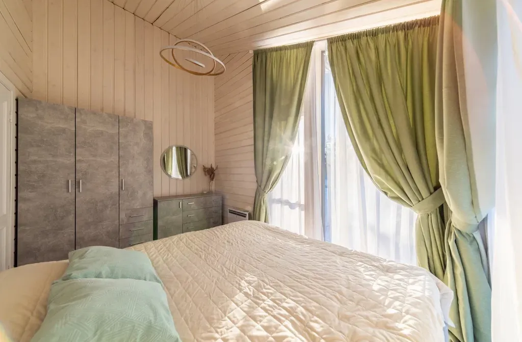 Дом у озера #1