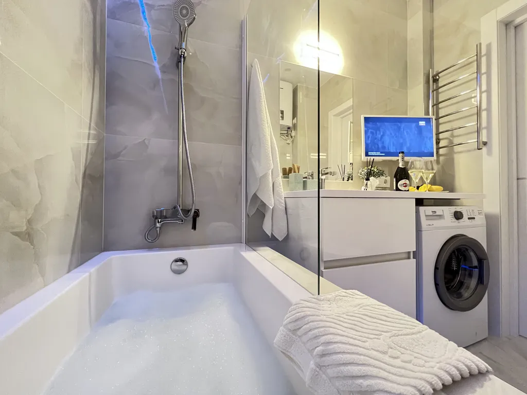 Шикарная студия с террасой и видом на реку