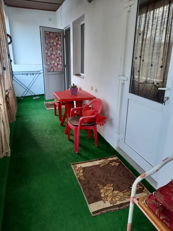 Счастливый дворик