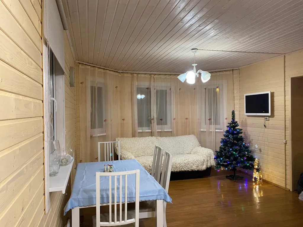 Дом на берегу Озернинского водохранилища