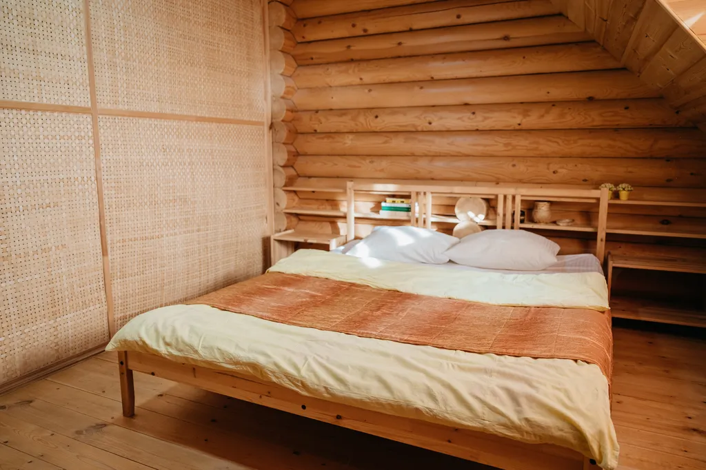 Семейный номер гостевого центра на берегу пруда (прокат снегохода)