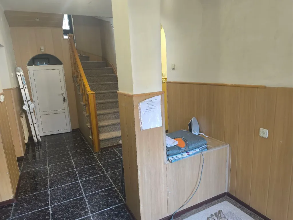 Коттедж Просторный дом в Кисловодске у нарзанного источника — Кисловодск