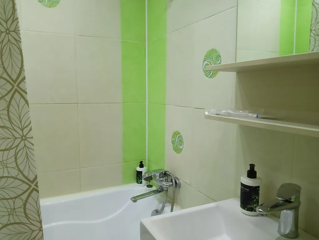 Ваш Рантье на Книповича 19 рядом с Cosmos