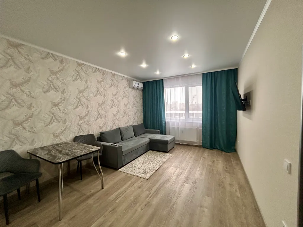 Квартира Сдаётся новая евродвушка — аренда посуточно в Оренбург