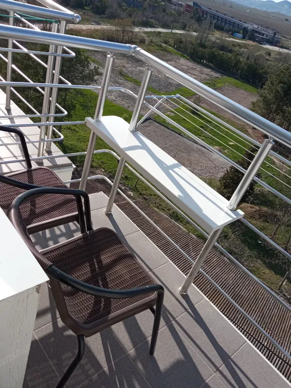 Уютные двухместные апартаменты в 80 метрах от моря с видом на горы