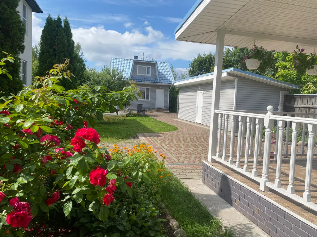 Уютный дом с баней