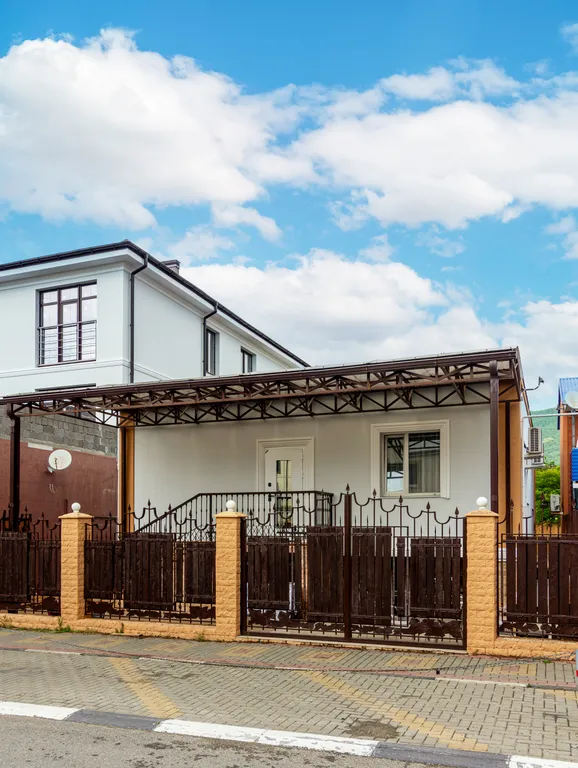 Коттедж Современный коттедж в самом центре у моря — Геленджик