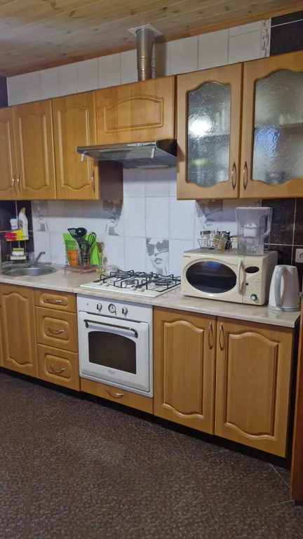 Дом с баней и парковкой