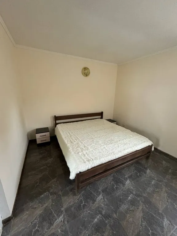 1 комнатная квартира со своим двориком недалеко от моря