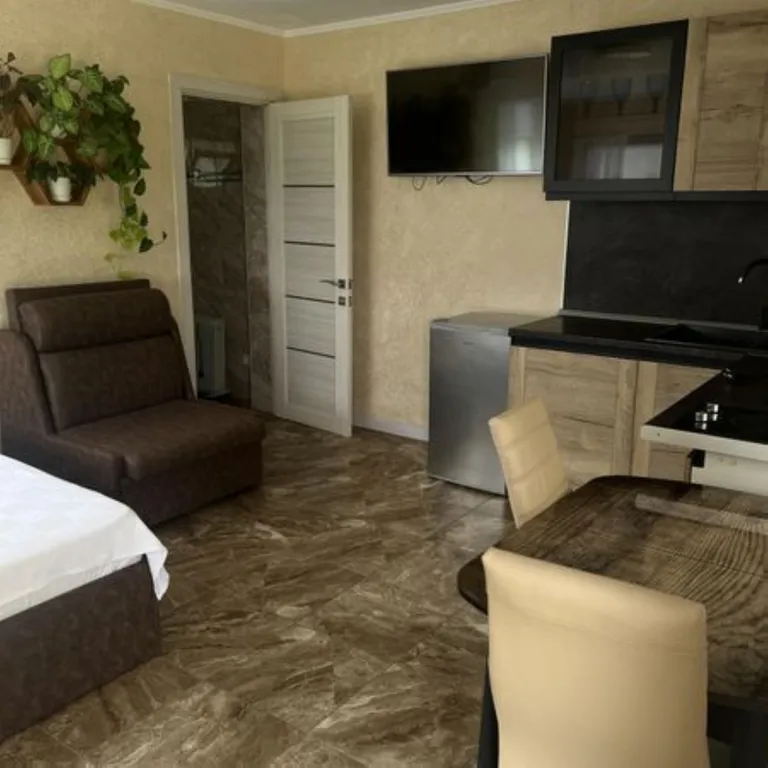 Коттедж Дом с новым ремонтом и видом на озеро — Лабинск