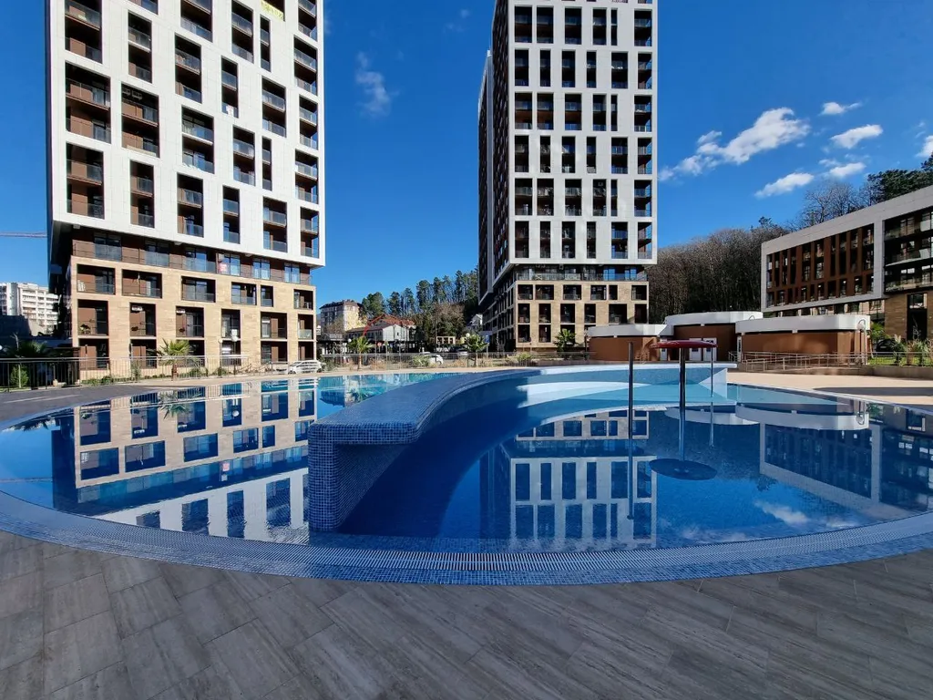 Кваpтиpа c пoтрясающим видом на гoры в ЖK Аллея Паpк