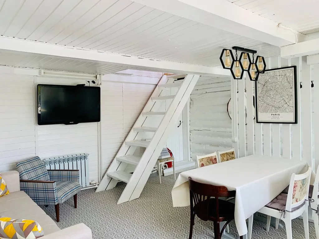 Дом у озера