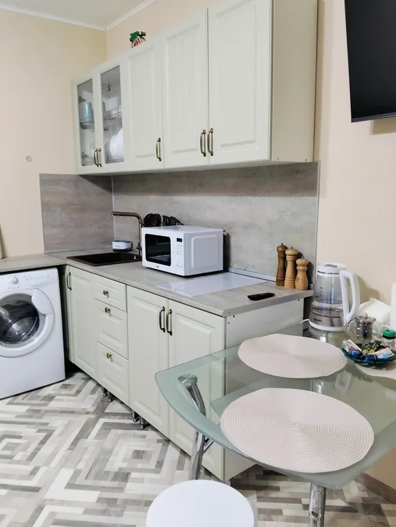 Студия у метро